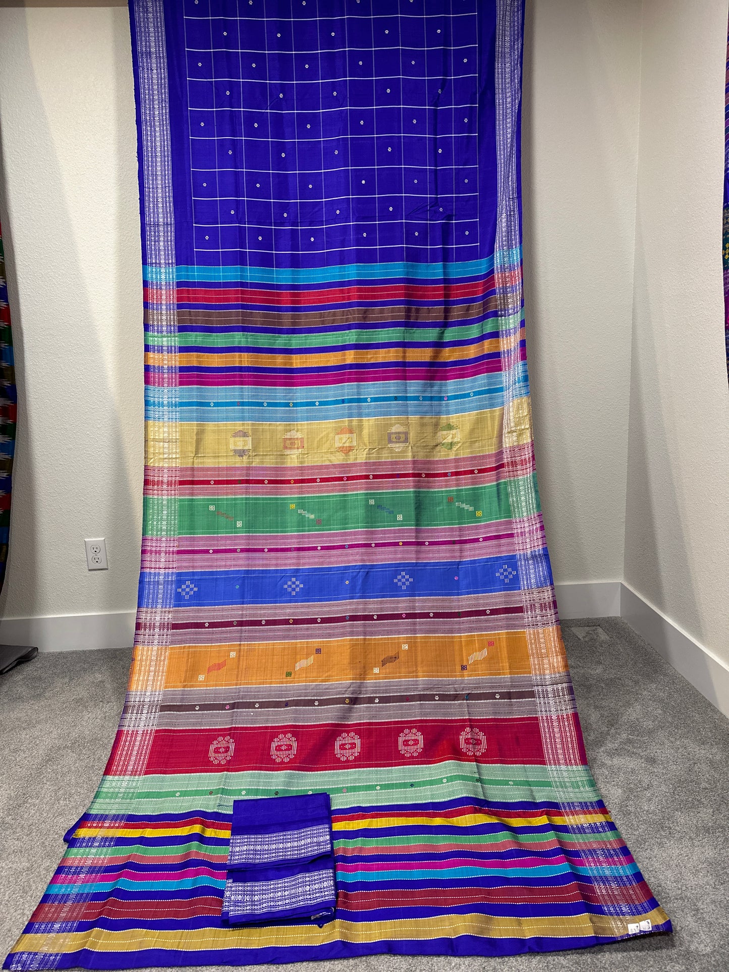 Berhampuri DoublePalla Royal Blue with Checks on the Body