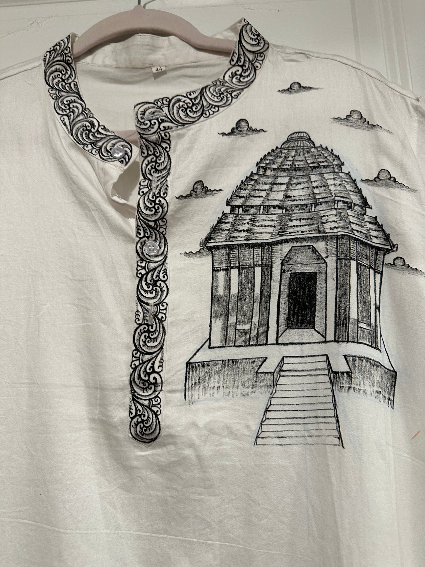 Men's Kurta - Pattachitra - OffWhite with Monotone Konark Sun Temple