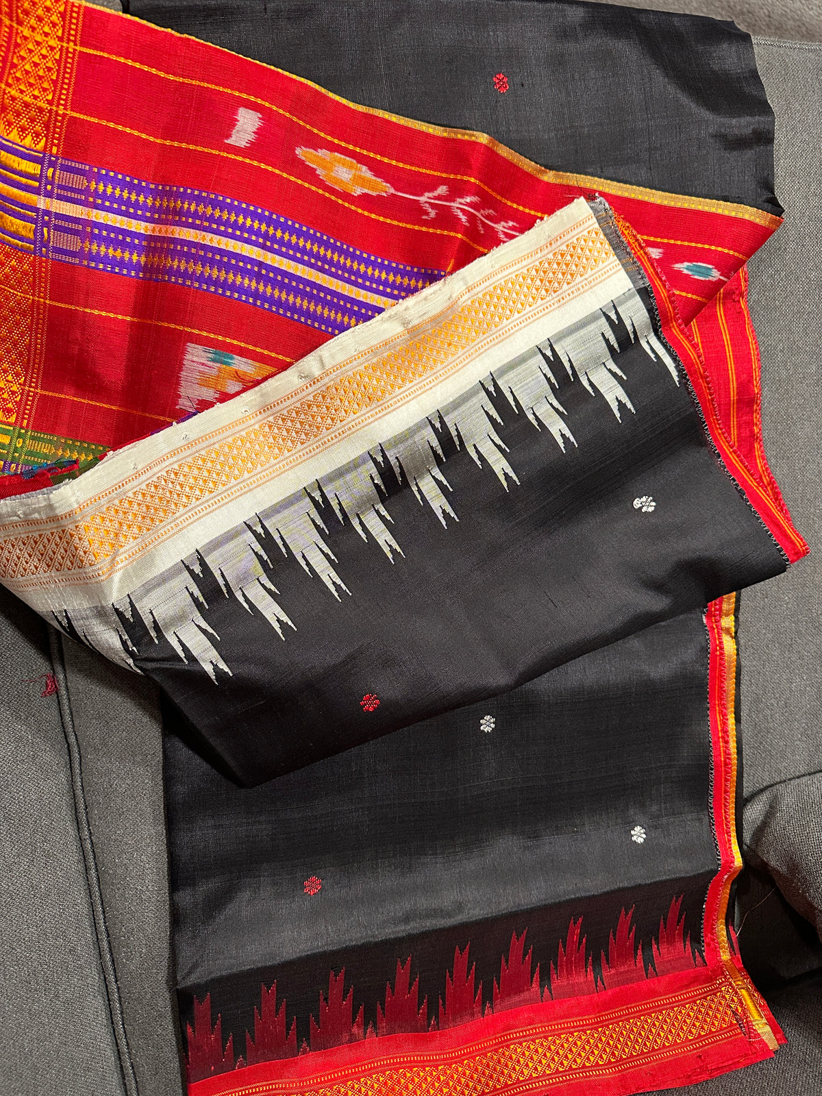 Berhampuri Double Palla Black