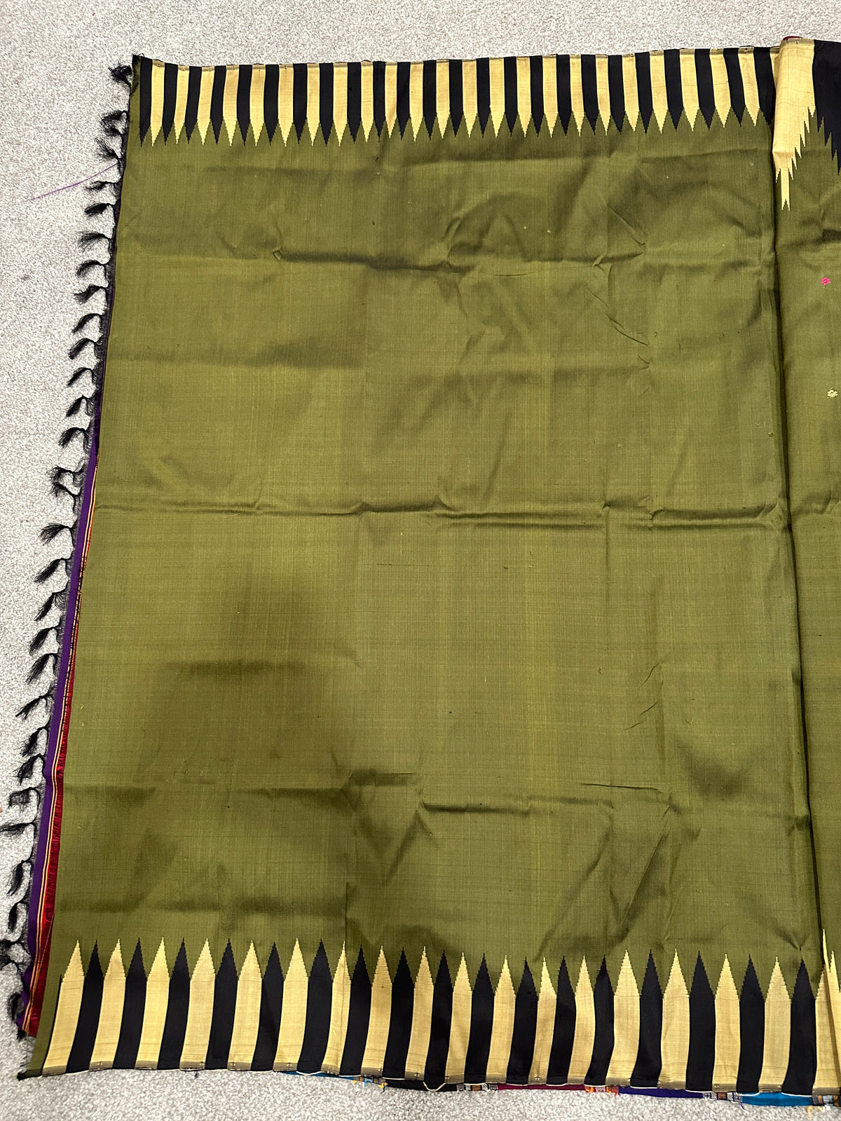 Berhampuri Double Palla Mehendi Green