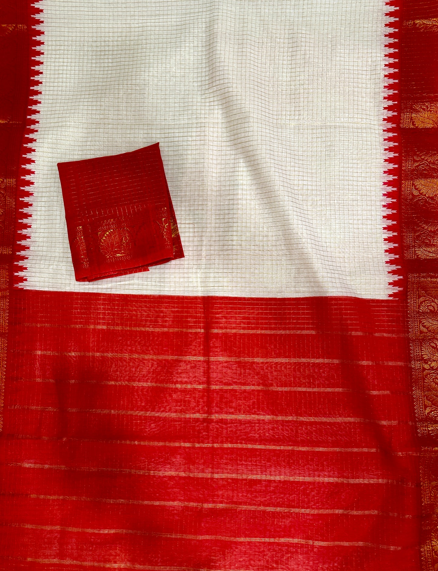 Madurai Cotton with Golden body checks Saree - Red temple border (2 pcs)