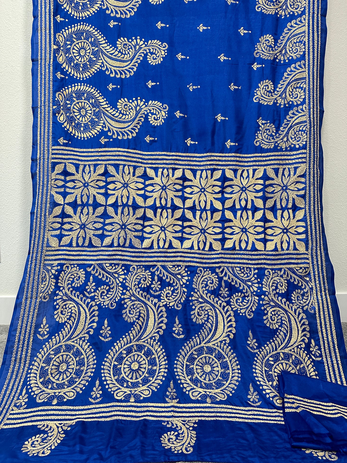 Kaantha Stitch Saree - Blue with Kolki design.