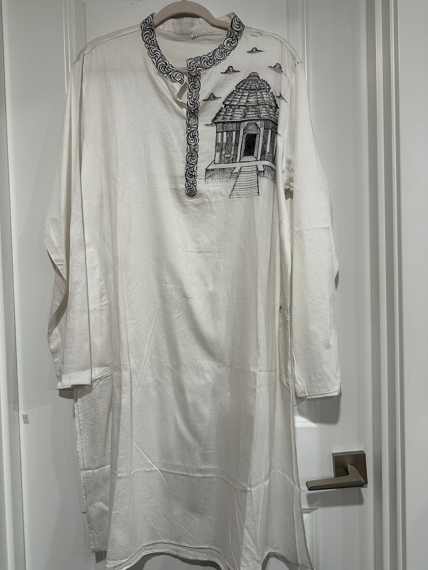 Men's Kurta - Pattachitra - OffWhite with Monotone Konark Sun Temple