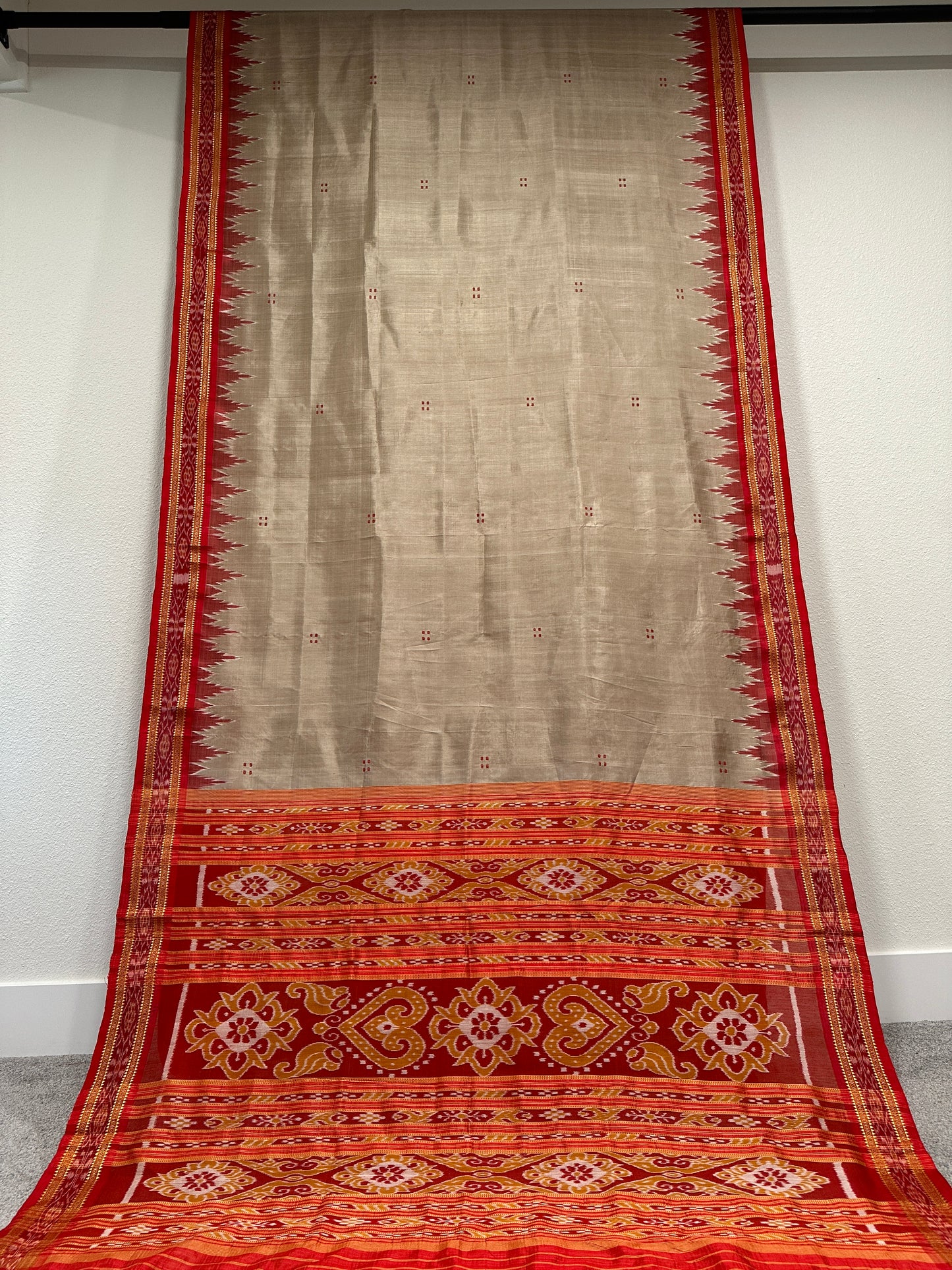 Odisha Ikkat metallic gray with red temple border