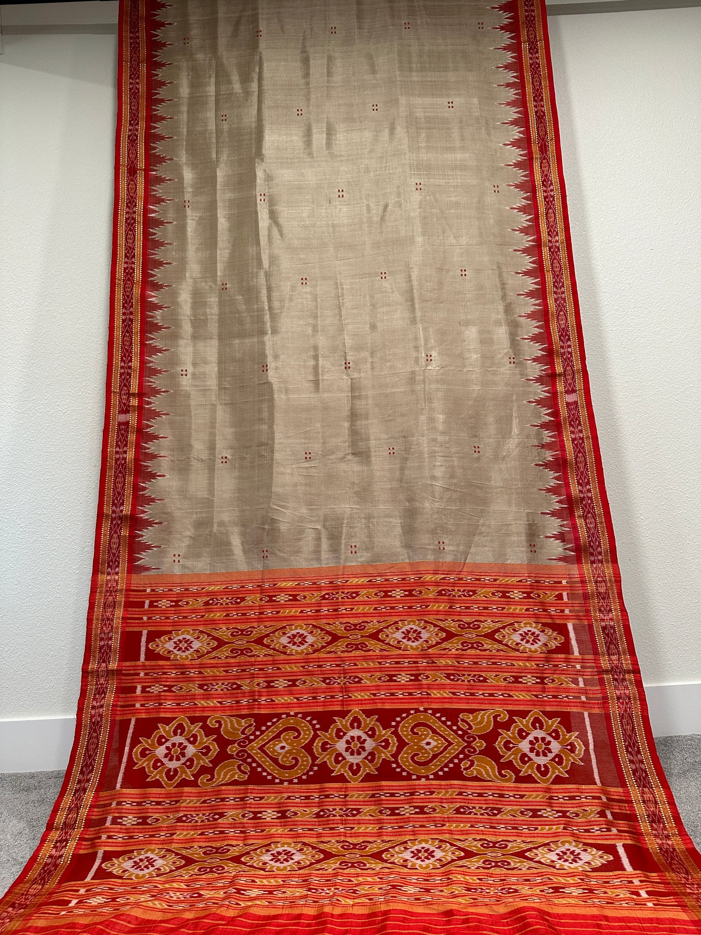 Odisha Ikkat metallic gray with red temple border