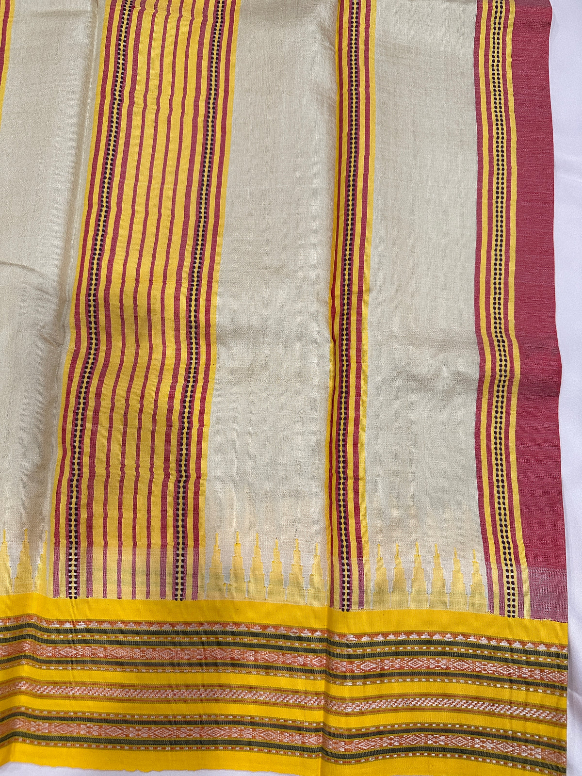 Vidarbha Tussar - Yellow and Red Ganga Jamuna Border