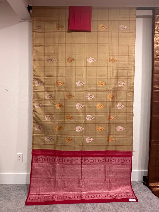 Kanji Silk Saree - Borderless - Beige with Rani Pink Aanchal