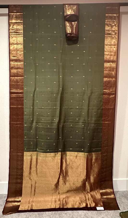 Kanji Silk Saree - Pastel Green with Coffee Brown Aanchal