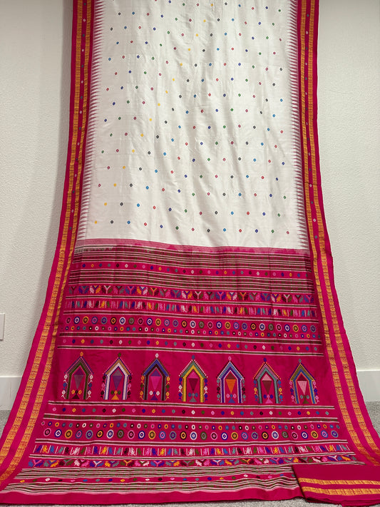 Dolabedi Saree - Red and White