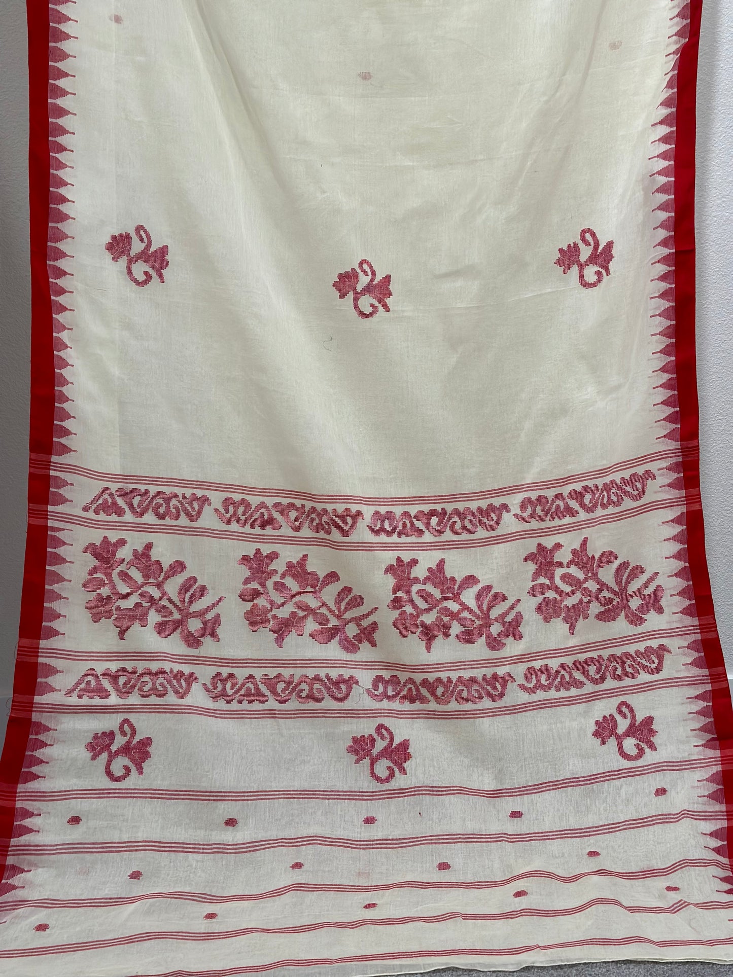 Moirangphee in White with red temple border